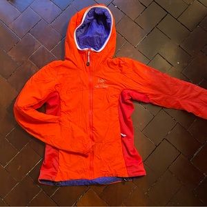 Arc’teryx Atom LT Hoodie Jacket